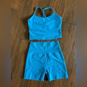 Beyond Yoga Surfer Blue SpaceDye Short and Slim Racer Back Tank Medium
